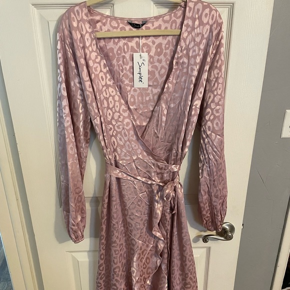 Satin Pink Leopard Print Dress - wedding guest - Picture 2 of 6